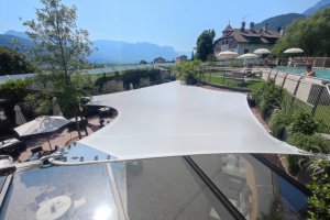 Saisonsegel über Hotelterrasse ca. 130m2, Hotel Seeleiten, Kaltern, 2022
