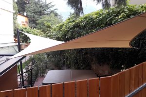 Hoch-, Tiefpunktmembrane als Sicht- und Wetterschutz für Whirlpool & Sauna, Meran, Südtirol, 2015