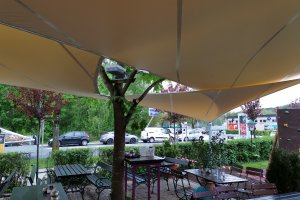 Segel Duo um den Baum (Innenansicht), Uni Wirt, Klagenfurt, 2019