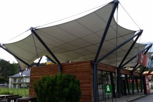 moderne Dachkonstruktion, Tourismusinfopoint, Sölden 2014